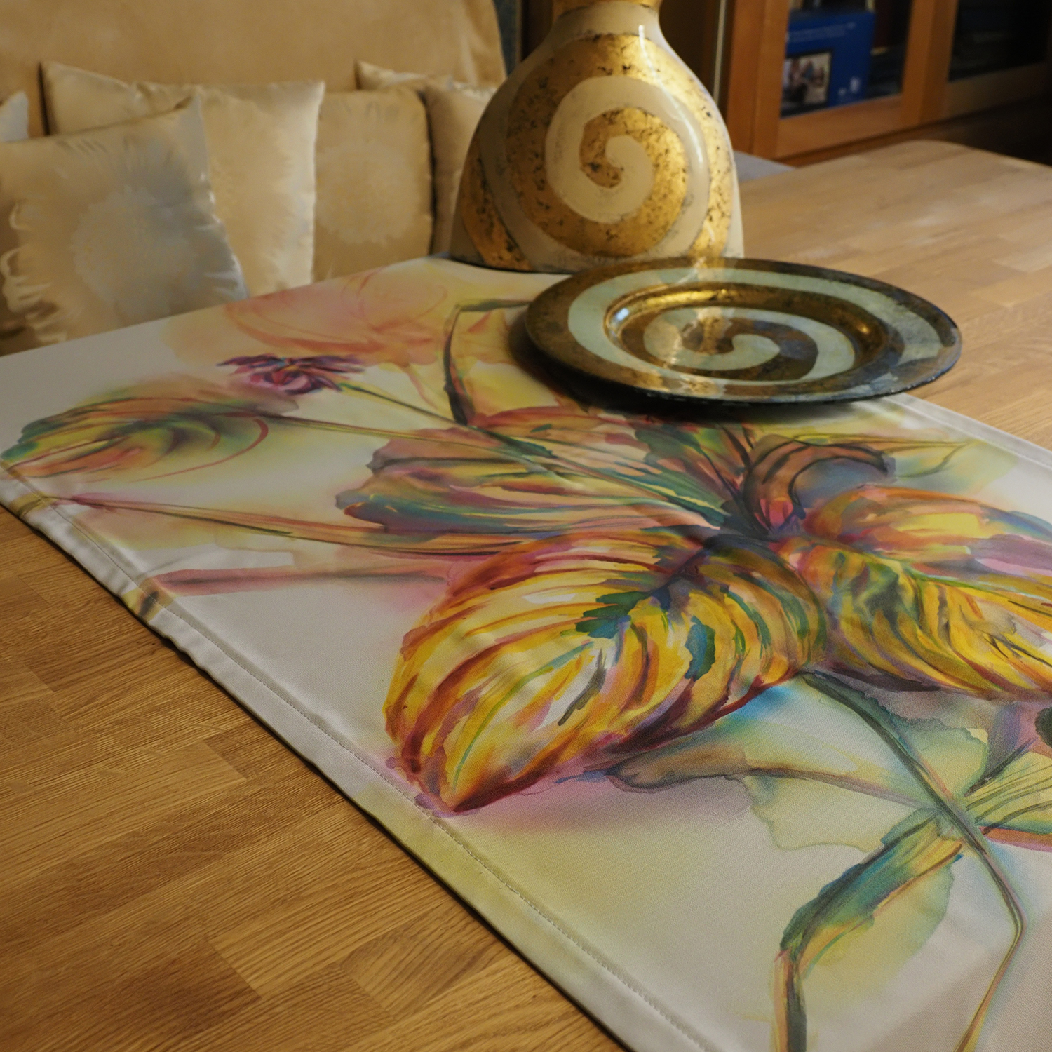 Hand-painted table cloth "Golden Hosta" (58*145 cm) - Image 6